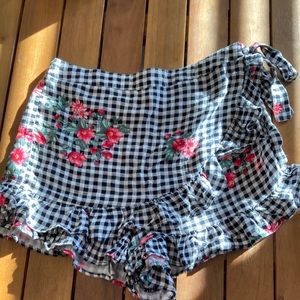 Floral skort super soft and cute